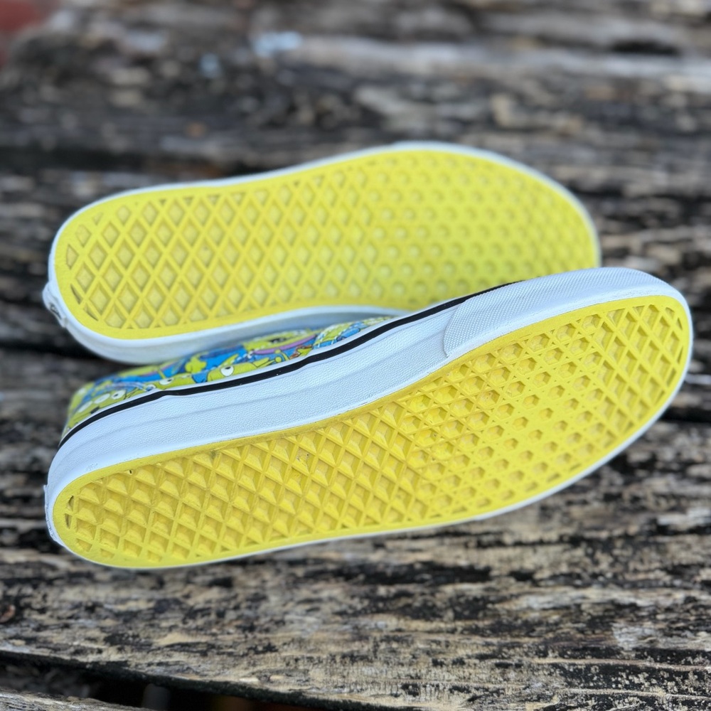 Vans Disney Pixar Toy Story x Era 'Aliens' Collaboration Shoes M-7 W-8.5   T7 - Picture 5 of 16